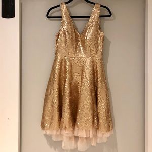 🌟Gold Sequin Formal Dress🌟